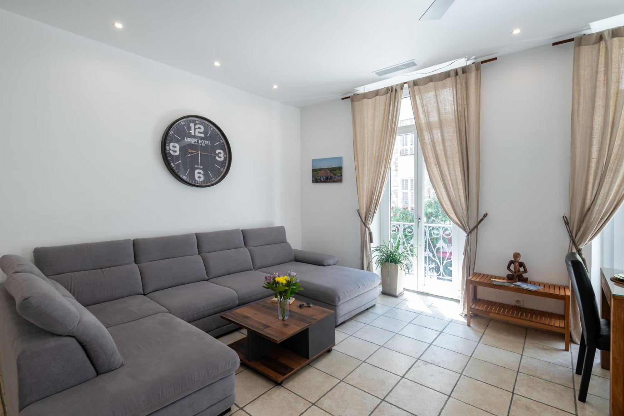 "Le Zen" By Enjoynice, Central Spacious Apartment With Airco, Beach At 10 Min Exterior photo